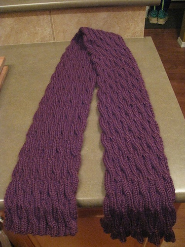 Overview photo of the completed scarf.