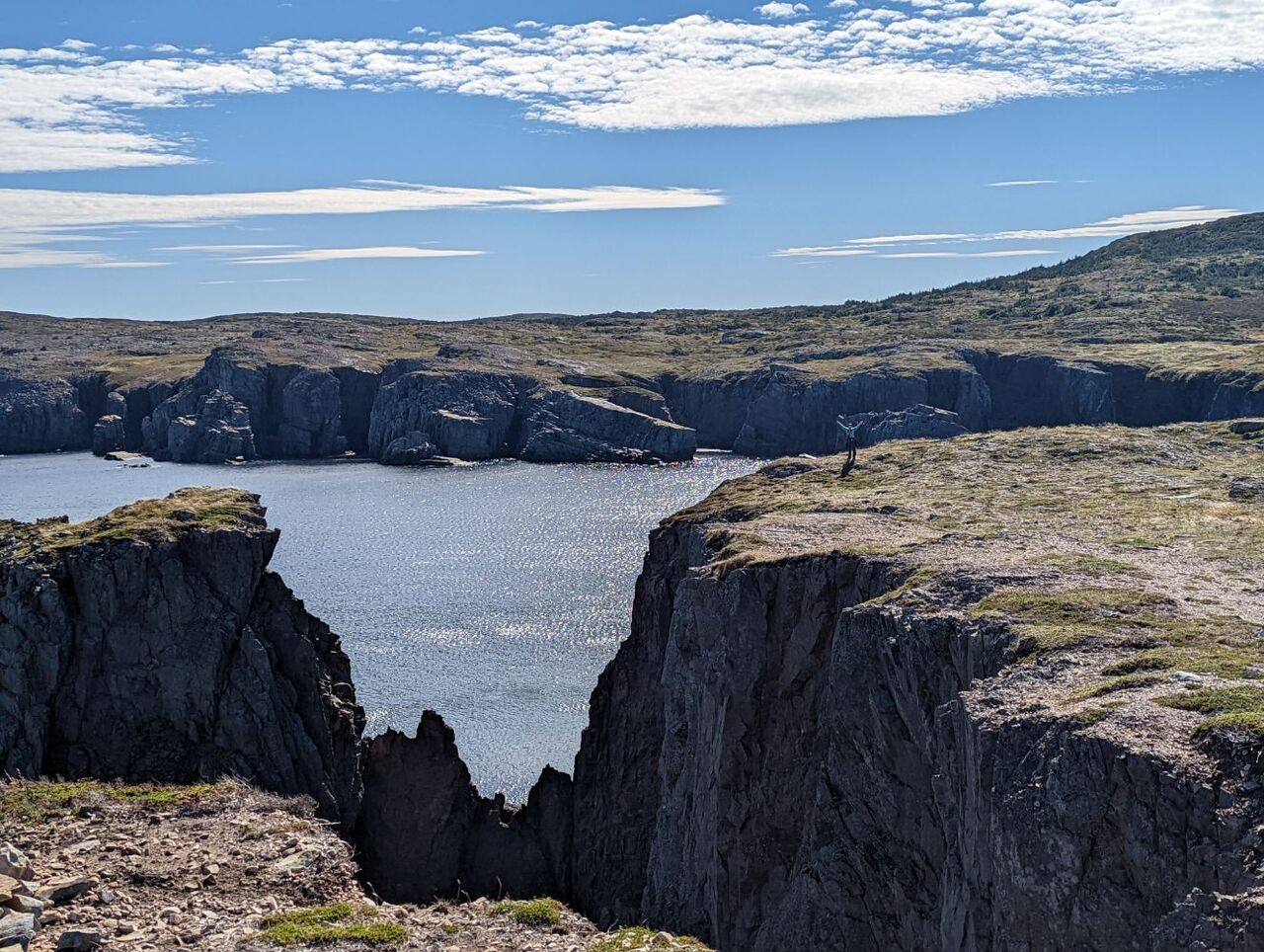 A picture of the cliffs of Spillar's Cove.